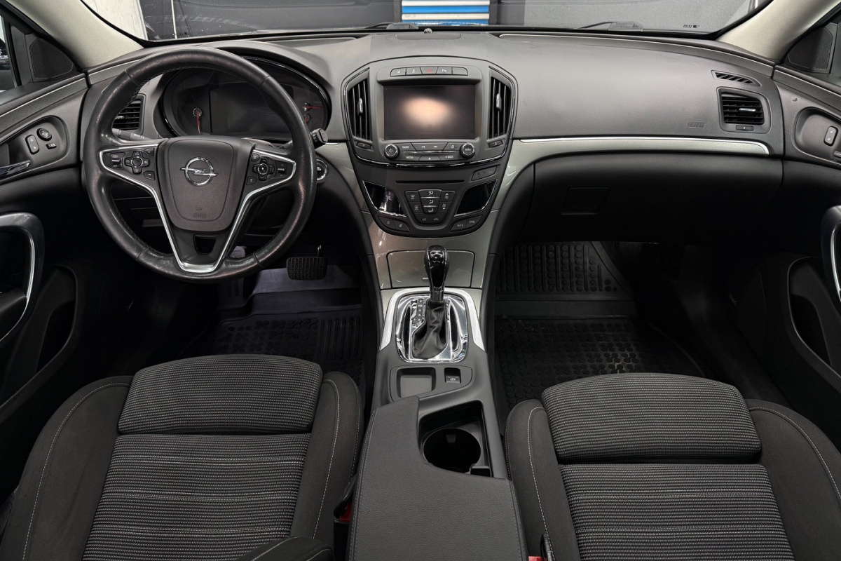 Ponuka vozidiel / Opel Insignia ST 1.6 CDTI 136k S S Innovation AT6 - video Ponuka vozidiel / Opel Insignia ST 1.6 CDTI 136k S S Innovation AT6 - video