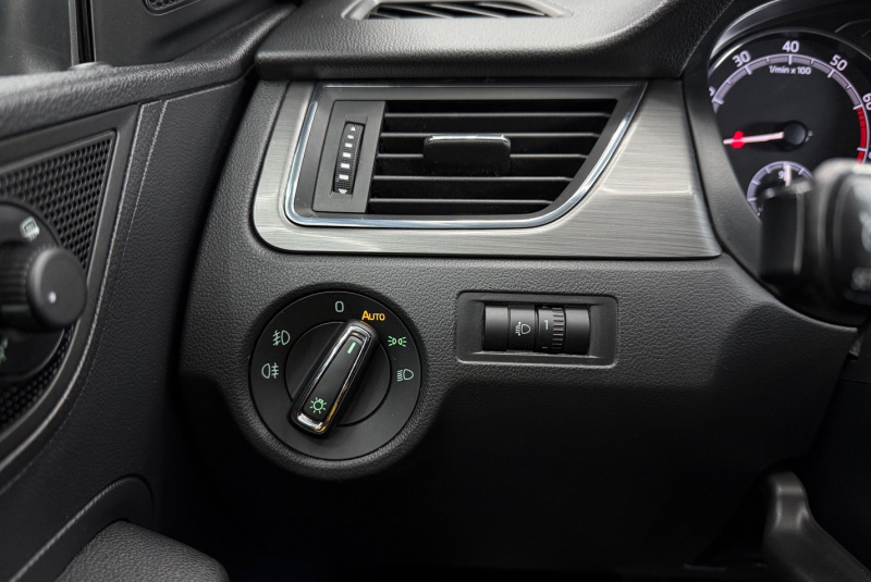  Ponuka vozidiel / Škoda Rapid 1.0 TSI Ambition - video