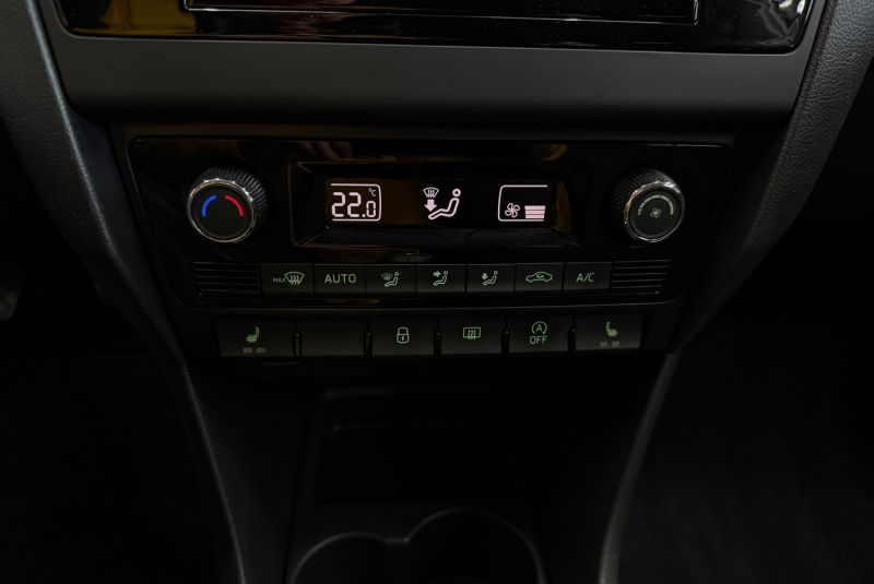  Ponuka vozidiel / Škoda Rapid 1.0 TSI Ambition - video