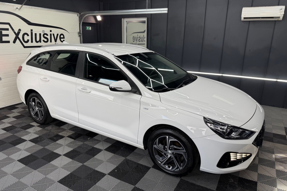 Ponuka vozidiel / Hyundai i30 CW 1.5 T-GDi mHEV Family DCT - video