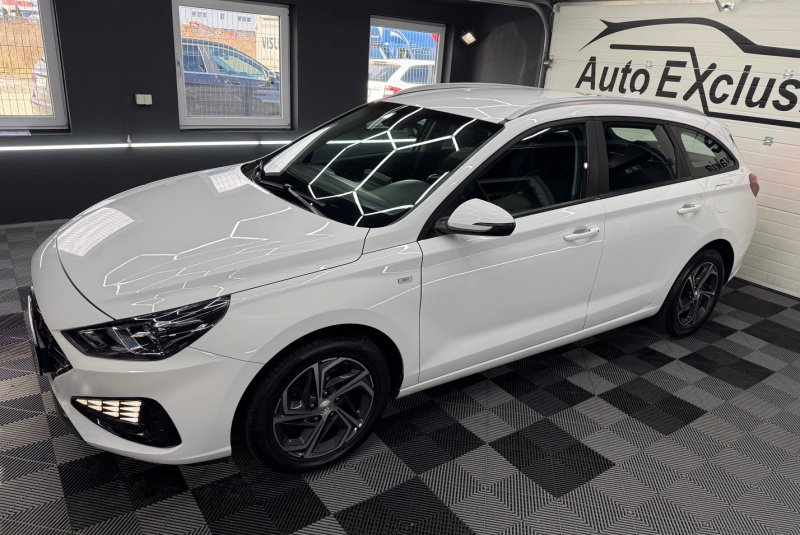  Ponuka vozidiel / Hyundai i30 CW 1.5 T-GDi mHEV Family DCT - video