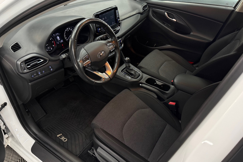  Ponuka vozidiel / Hyundai i30 CW 1.5 T-GDi mHEV Family DCT - video