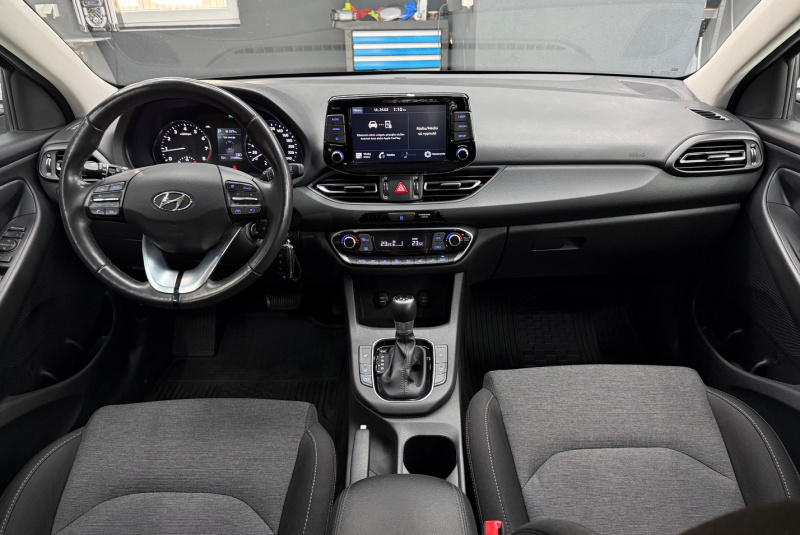 Ponuka vozidiel / Hyundai i30 CW 1.5 T-GDi mHEV Family DCT - video Ponuka vozidiel / Hyundai i30 CW 1.5 T-GDi mHEV Family DCT - video