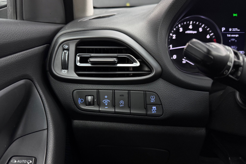  Ponuka vozidiel / Hyundai i30 CW 1.5 T-GDi mHEV Family DCT - video