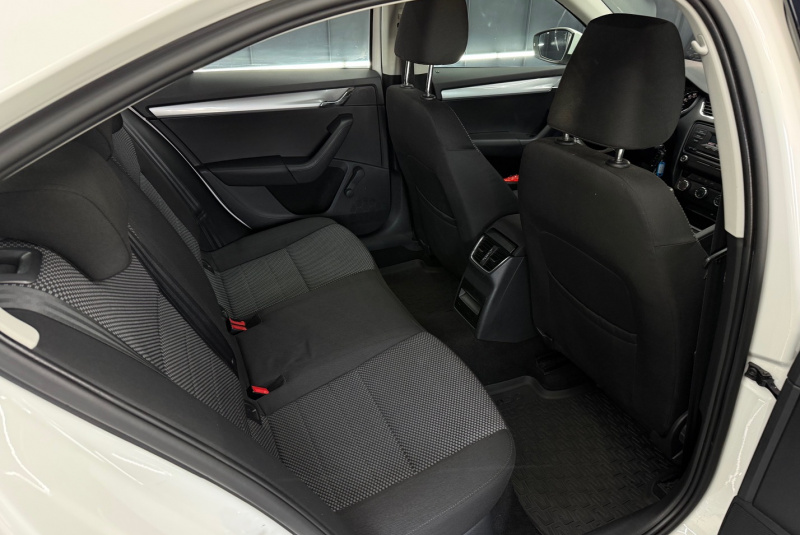  Ponuka vozidiel / Škoda Octavia 1.6 TDI CR DPF Ambiente - video