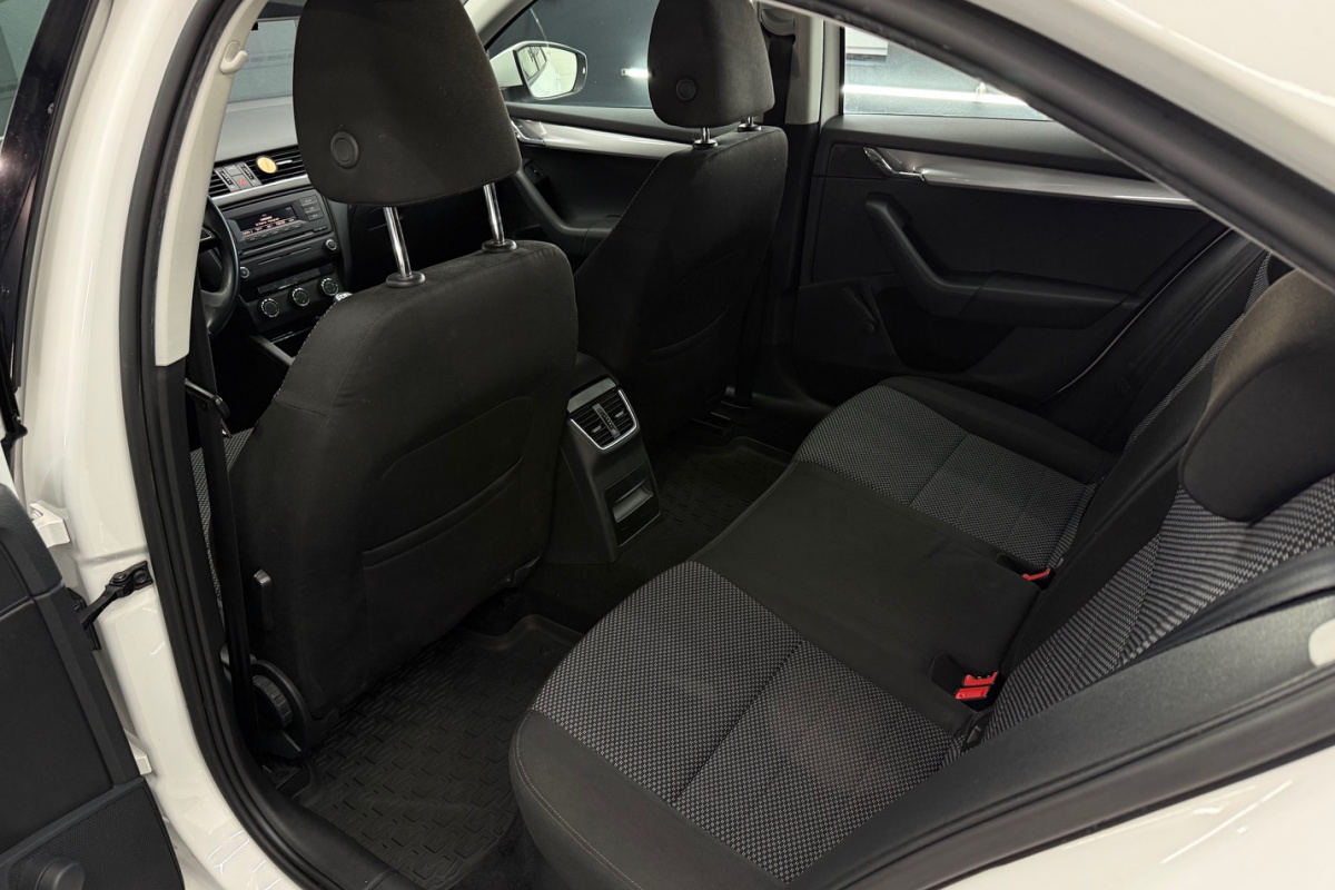 Ponuka vozidiel / Škoda Octavia 1.6 TDI CR DPF Ambiente - video Ponuka vozidiel / Škoda Octavia 1.6 TDI CR DPF Ambiente - video