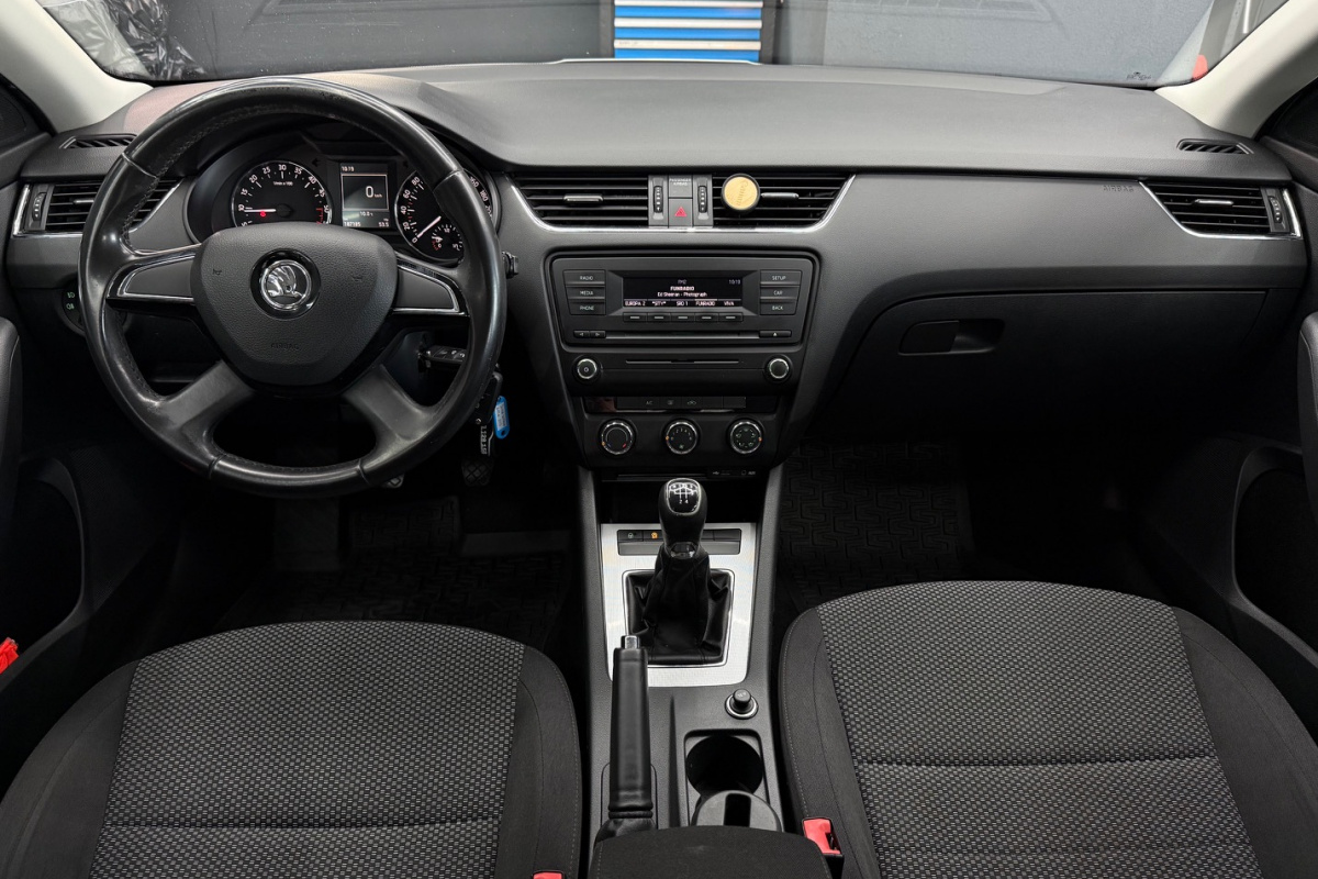 Ponuka vozidiel / Škoda Octavia 1.6 TDI CR DPF Ambiente - video