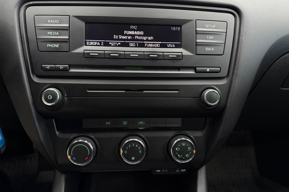 Ponuka vozidiel / Škoda Octavia 1.6 TDI CR DPF Ambiente - video