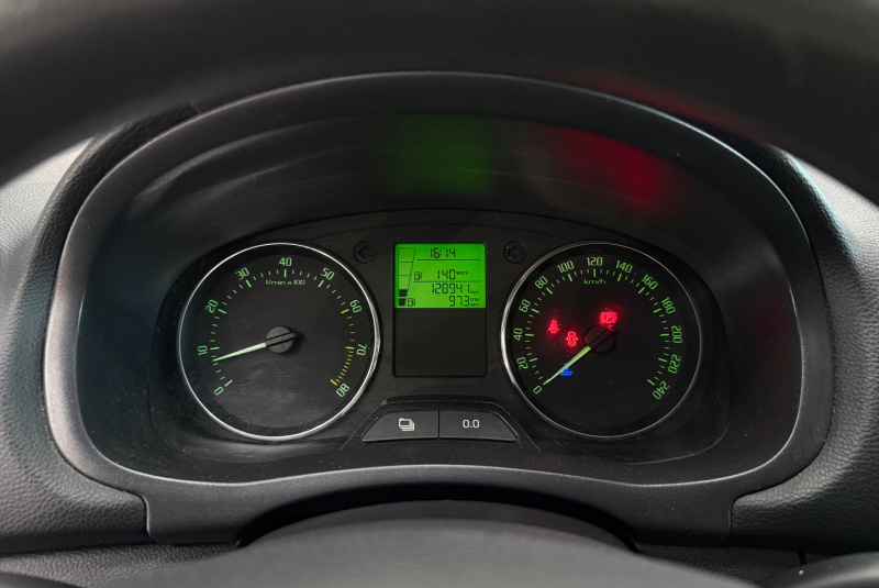 Ponuka vozidiel / Škoda Roomster 1.2 TSI Ambition - video Ponuka vozidiel / Škoda Roomster 1.2 TSI Ambition - video