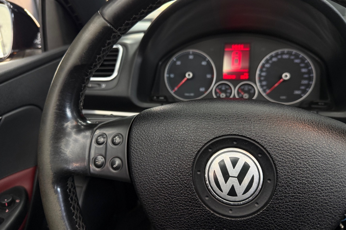 Ponuka vozidiel / Volkswagen Eos 2.0 TDI - video