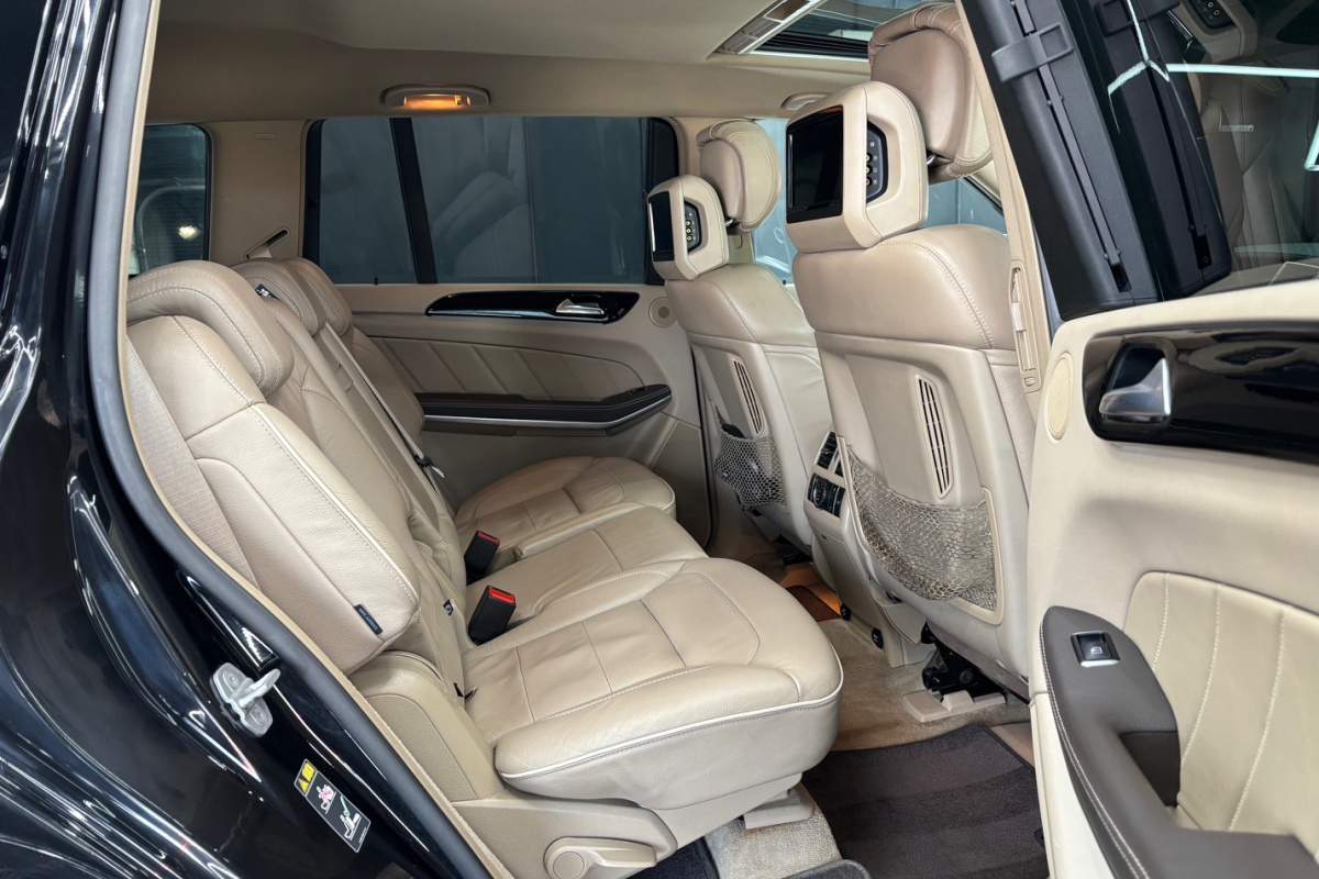 Ponuka vozidiel / Mercedes-Benz GL 350 CDI BlueTEC 4MATIC - video