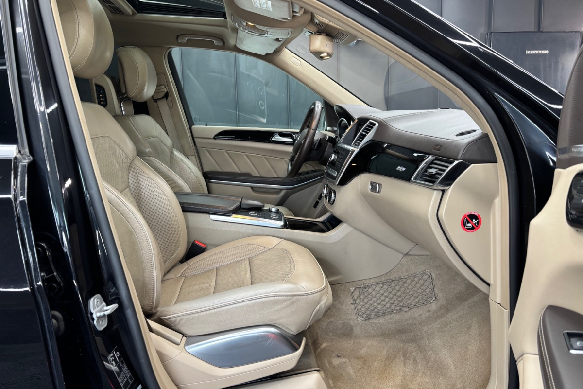 Ponuka vozidiel / Mercedes-Benz GL 350 CDI BlueTEC 4MATIC - video