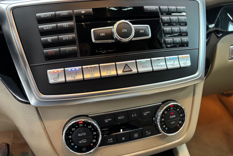  Ponuka vozidiel / Mercedes-Benz GL 350 CDI BlueTEC 4MATIC - video