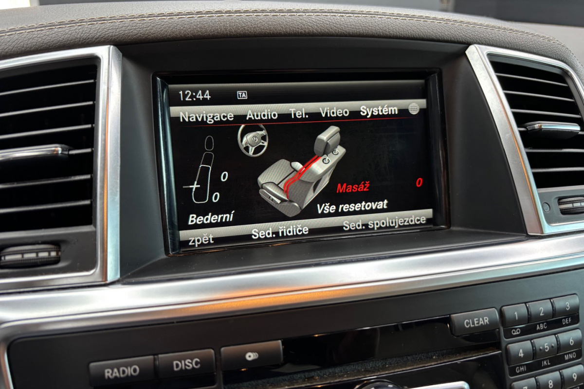 Ponuka vozidiel / Mercedes-Benz GL 350 CDI BlueTEC 4MATIC - video