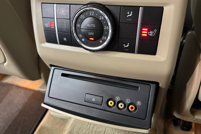  Ponuka vozidiel / Mercedes-Benz GL 350 CDI BlueTEC 4MATIC - video