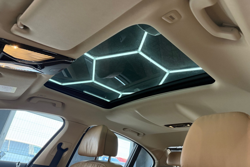  Ponuka vozidiel / BMW Rad 7 730d xDrive A/T - video