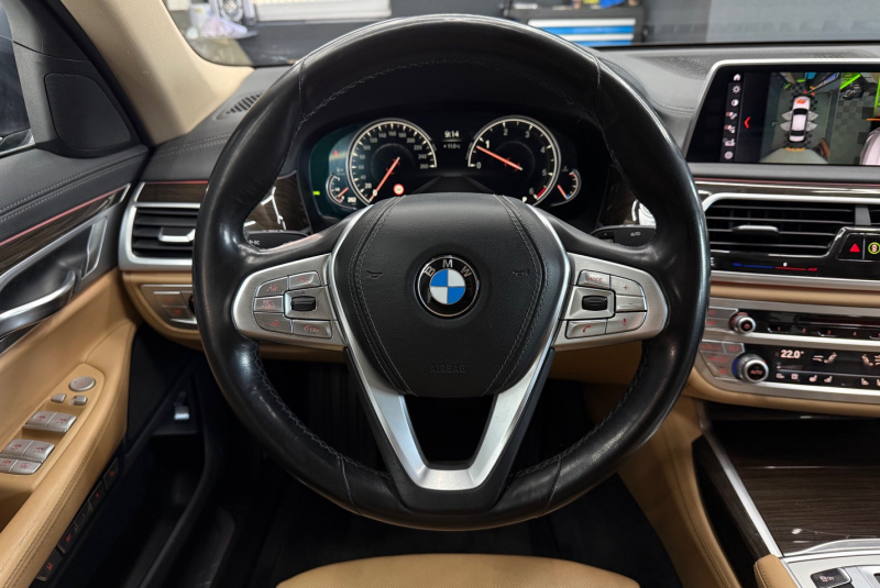 Ponuka vozidiel / BMW Rad 7 730d xDrive A/T - video Ponuka vozidiel / BMW Rad 7 730d xDrive A/T - video