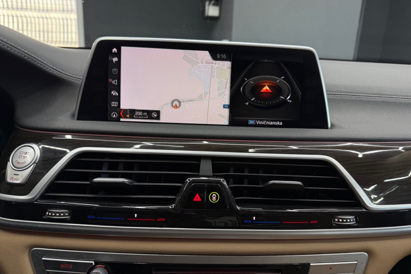 Ponuka vozidiel / BMW Rad 7 730d xDrive A/T - video Ponuka vozidiel / BMW Rad 7 730d xDrive A/T - video