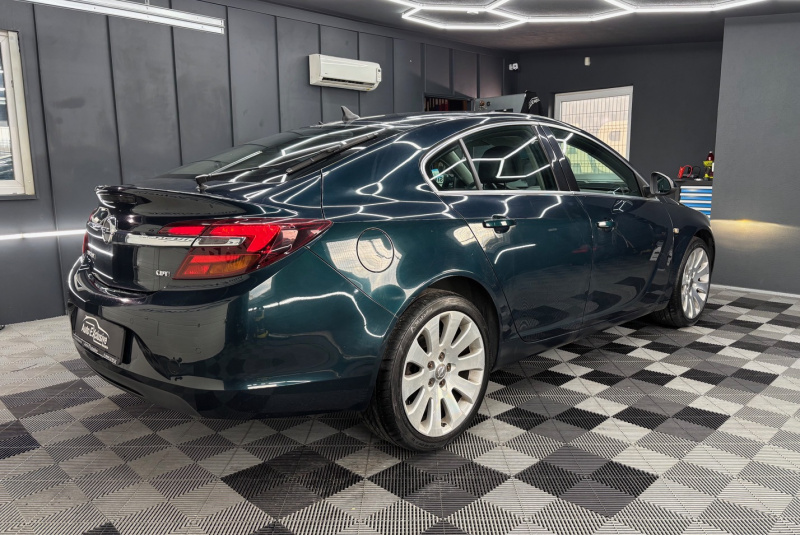  Ponuka vozidiel / Opel Insignia 2.0 CDTI 130k Cosmo AT6 - video