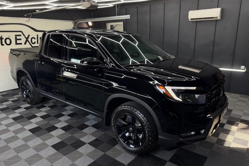  Ponuka vozidiel / Honda Ridgeline 3.5 Black Edition Double Cab 4x4 A/T - video