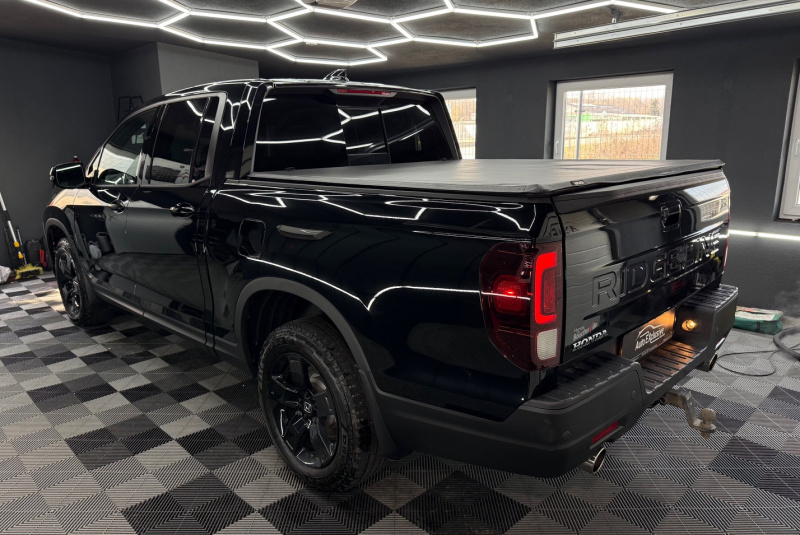  Ponuka vozidiel / Honda Ridgeline 3.5 Black Edition Double Cab 4x4 A/T - video