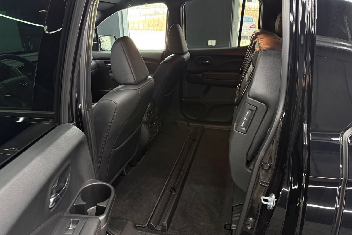 Ponuka vozidiel / Honda Ridgeline 3.5 Black Edition Double Cab 4x4 A/T - video Ponuka vozidiel / Honda Ridgeline 3.5 Black Edition Double Cab 4x4 A/T - video