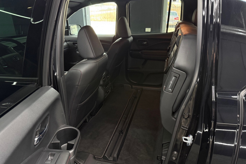  Ponuka vozidiel / Honda Ridgeline 3.5 Black Edition Double Cab 4x4 A/T - video