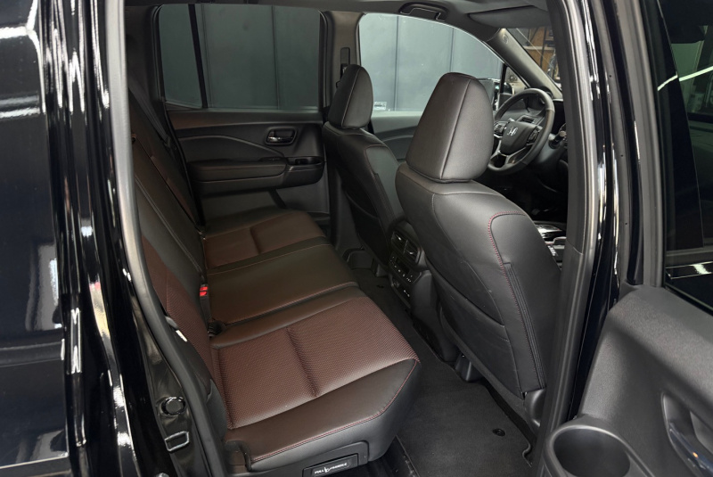 Ponuka vozidiel / Honda Ridgeline 3.5 Black Edition Double Cab 4x4 A/T - video Ponuka vozidiel / Honda Ridgeline 3.5 Black Edition Double Cab 4x4 A/T - video