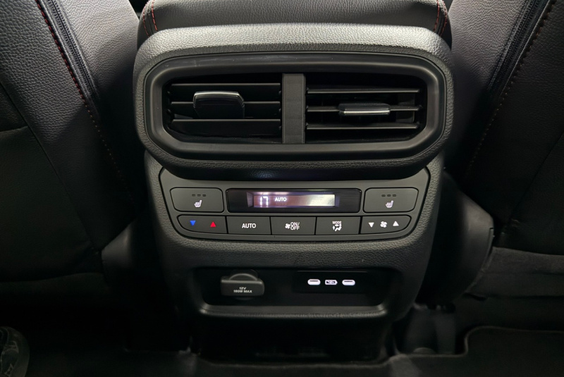 Ponuka vozidiel / Honda Ridgeline 3.5 Black Edition Double Cab 4x4 A/T - video Ponuka vozidiel / Honda Ridgeline 3.5 Black Edition Double Cab 4x4 A/T - video