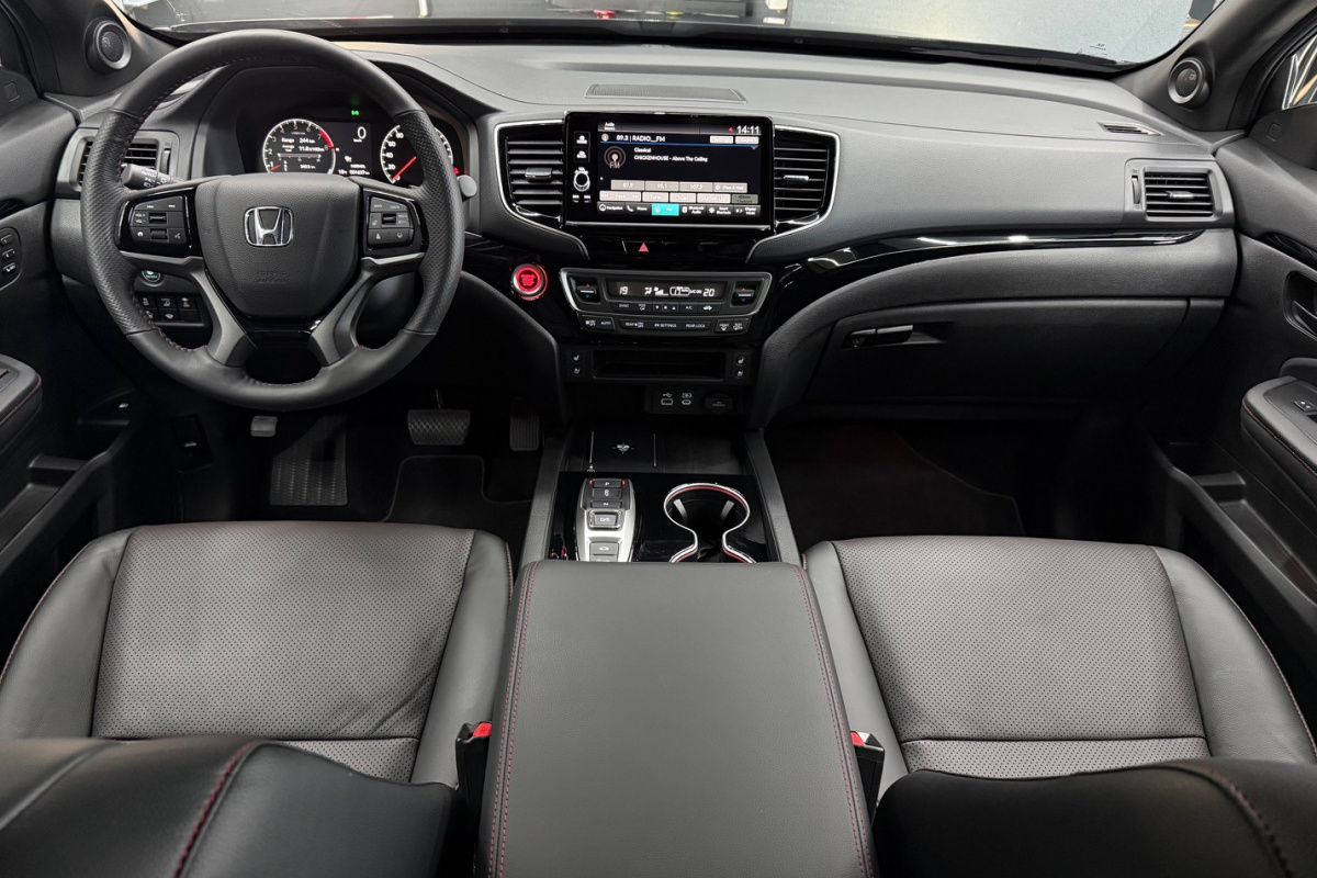 Ponuka vozidiel / Honda Ridgeline 3.5 Black Edition Double Cab 4x4 A/T - video Ponuka vozidiel / Honda Ridgeline 3.5 Black Edition Double Cab 4x4 A/T - video