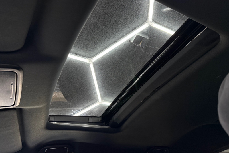 Ponuka vozidiel / Honda Ridgeline 3.5 Black Edition Double Cab 4x4 A/T - video Ponuka vozidiel / Honda Ridgeline 3.5 Black Edition Double Cab 4x4 A/T - video