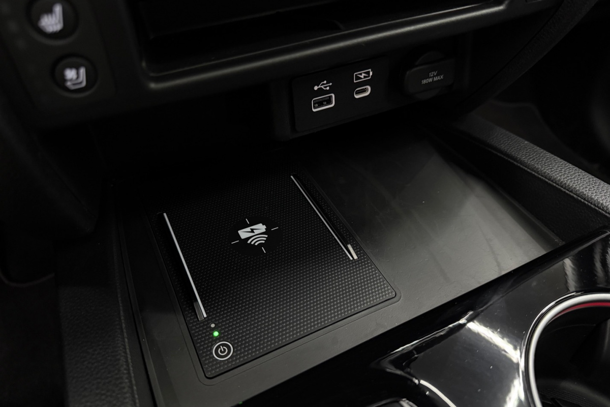 Ponuka vozidiel / Honda Ridgeline 3.5 Black Edition Double Cab 4x4 A/T - video Ponuka vozidiel / Honda Ridgeline 3.5 Black Edition Double Cab 4x4 A/T - video