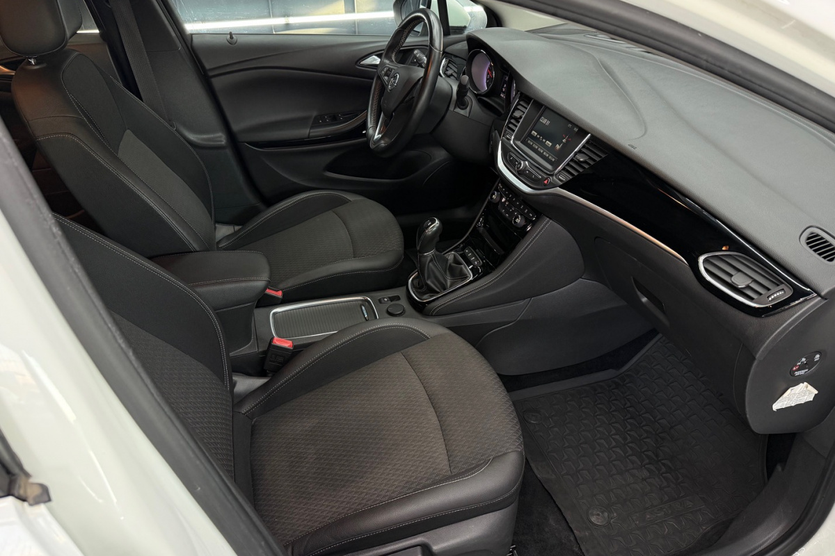 Ponuka vozidiel / Opel Astra 1.6 CDTI Enjoy - video