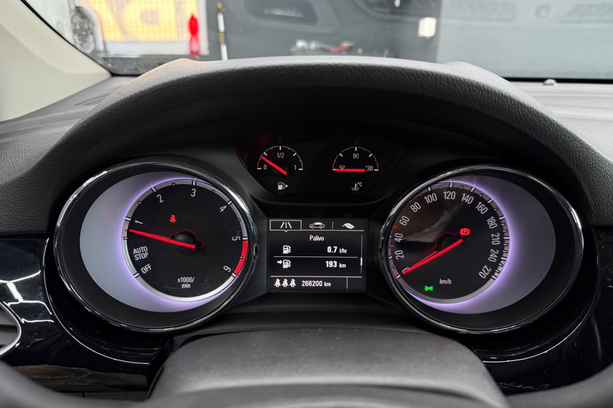 Ponuka vozidiel / Opel Astra 1.6 CDTI Enjoy - video