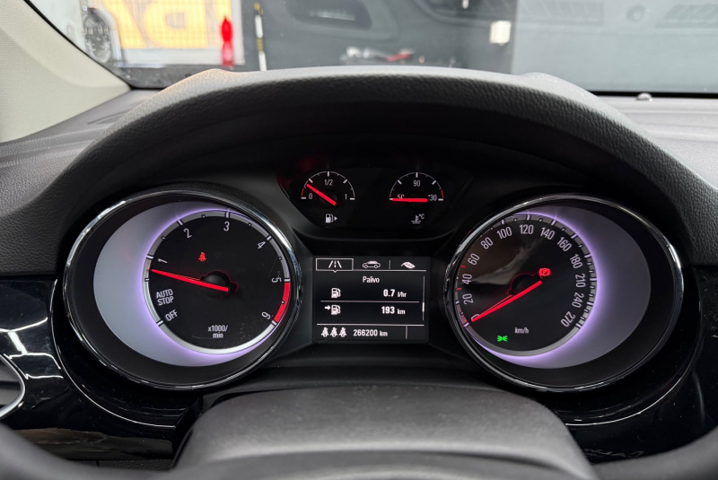  Ponuka vozidiel / Opel Astra 1.6 CDTI Enjoy - video