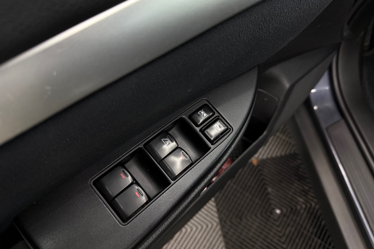 Ponuka vozidiel / Subaru Outback 2.0 D Comfort - video