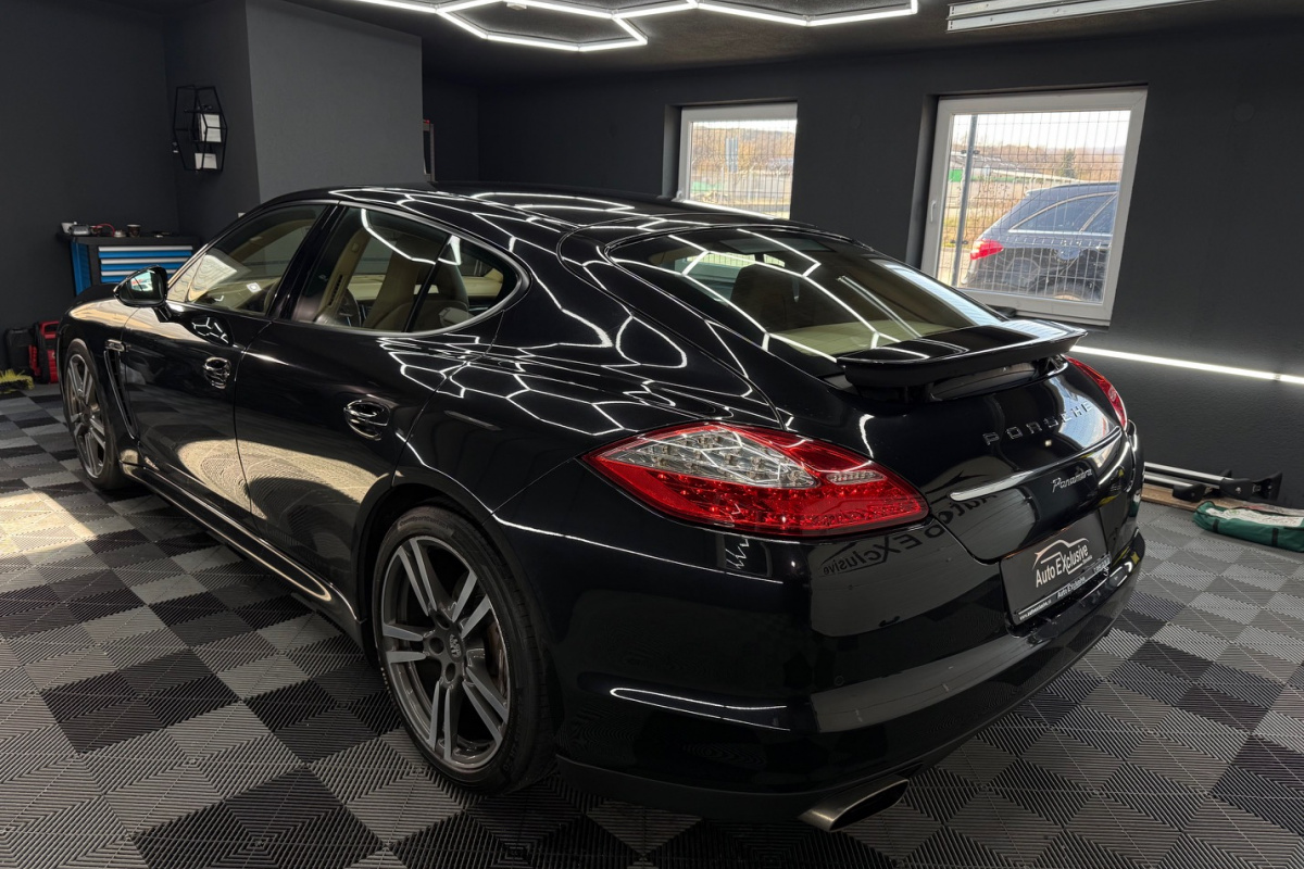 Ponuka vozidiel / Porsche Panamera 3.0 Diesel Tiptronic S - video