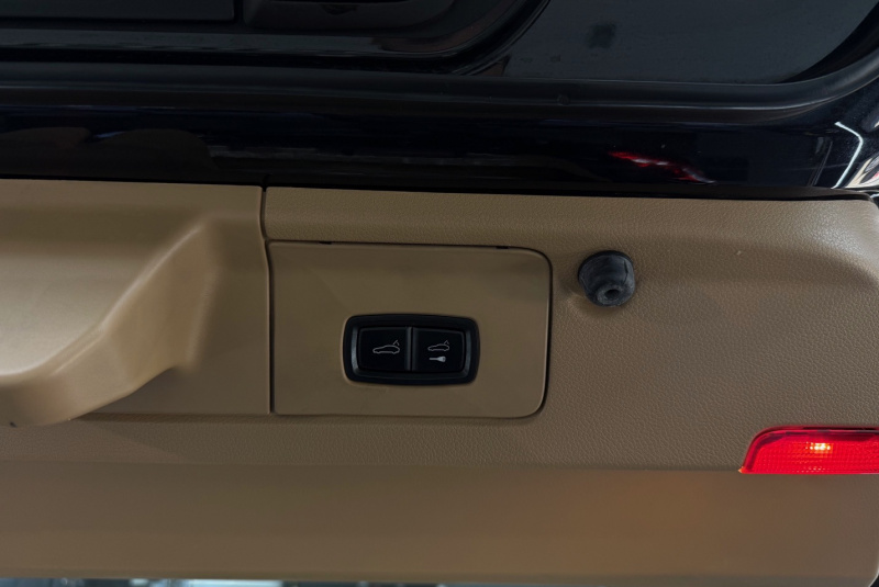  Ponuka vozidiel / Porsche Panamera 3.0 Diesel Tiptronic S - video