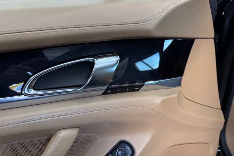  Ponuka vozidiel / Porsche Panamera 3.0 Diesel Tiptronic S - video