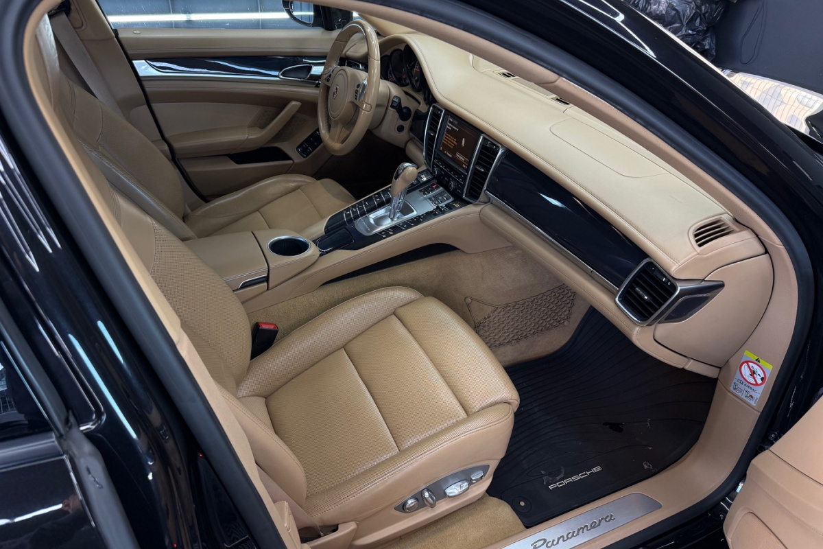 Ponuka vozidiel / Porsche Panamera 3.0 Diesel Tiptronic S - video Ponuka vozidiel / Porsche Panamera 3.0 Diesel Tiptronic S - video