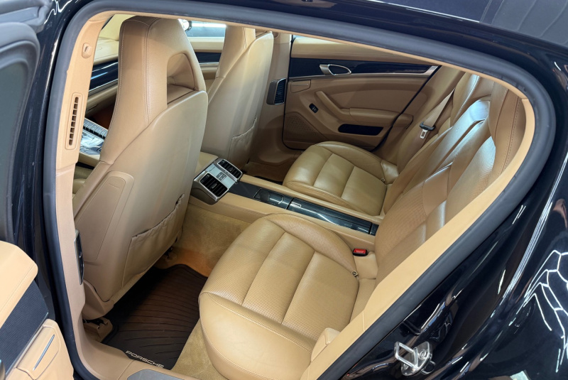 Ponuka vozidiel / Porsche Panamera 3.0 Diesel Tiptronic S - video