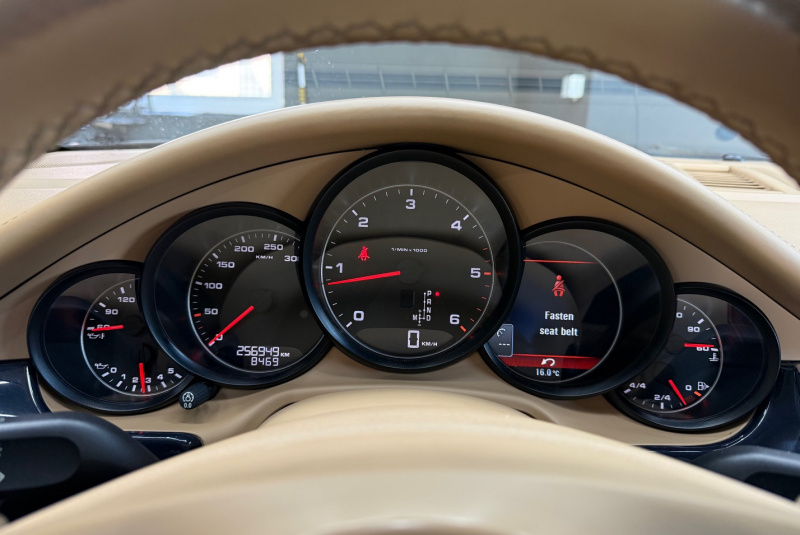  Ponuka vozidiel / Porsche Panamera 3.0 Diesel Tiptronic S - video