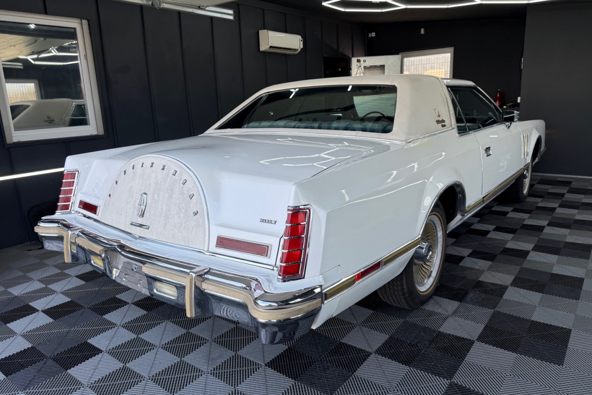 Ponuka vozidiel / Lincoln Continental Mark V Collector S Series edition Cartier 7.5 V8 - video Ponuka vozidiel / Lincoln Continental Mark V Collector S Series edition Cartier 7.5 V8 - video