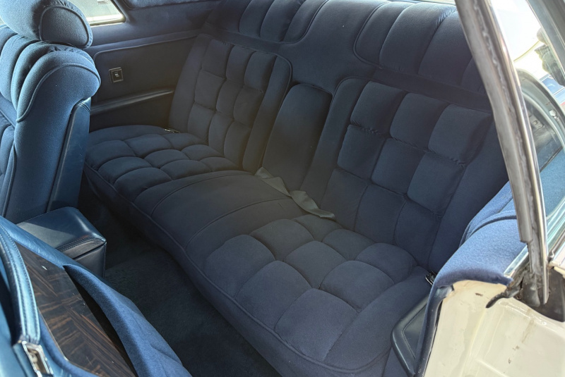  Ponuka vozidiel / Lincoln Continental Mark V Collector S Series edition Cartier 7.5 V8 - video