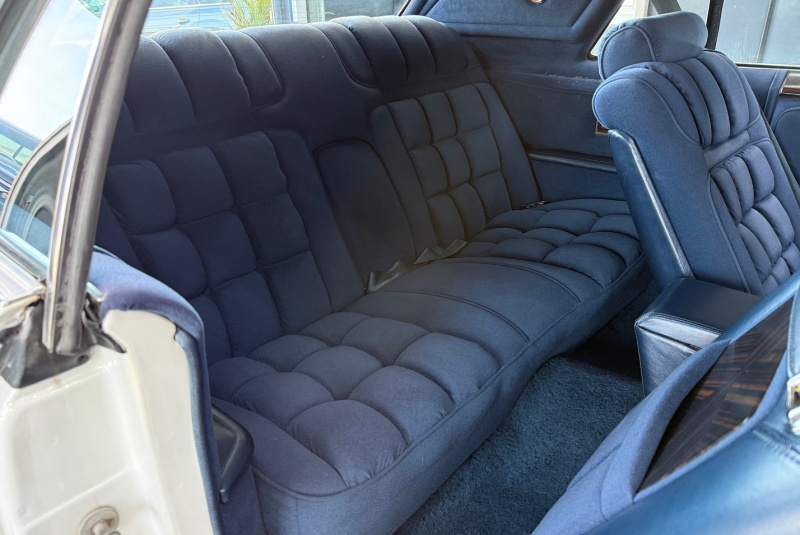  Ponuka vozidiel / Lincoln Continental Mark V Collector S Series edition Cartier 7.5 V8 - video