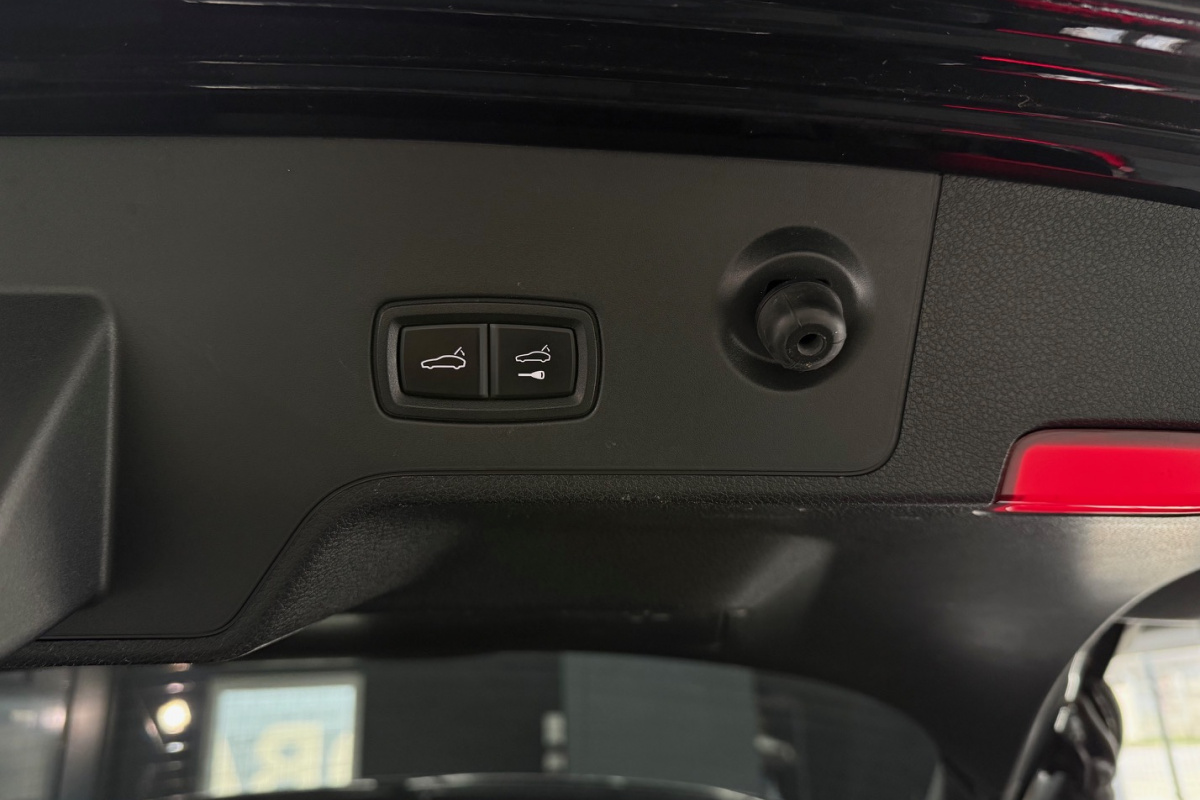 Ponuka vozidiel / Porsche Panamera 4 ST 4x4 A/T  - video