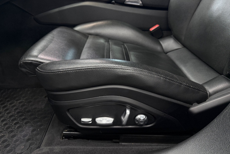 Ponuka vozidiel / Porsche Panamera 4 ST 4x4 A/T - video Ponuka vozidiel / Porsche Panamera 4 ST 4x4 A/T - video