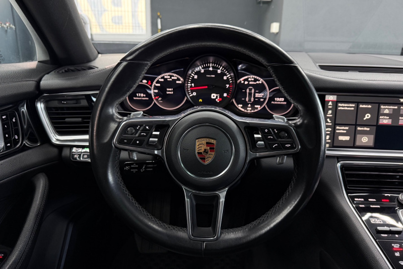  Ponuka vozidiel / Porsche Panamera 4 ST 4x4 A/T  - video