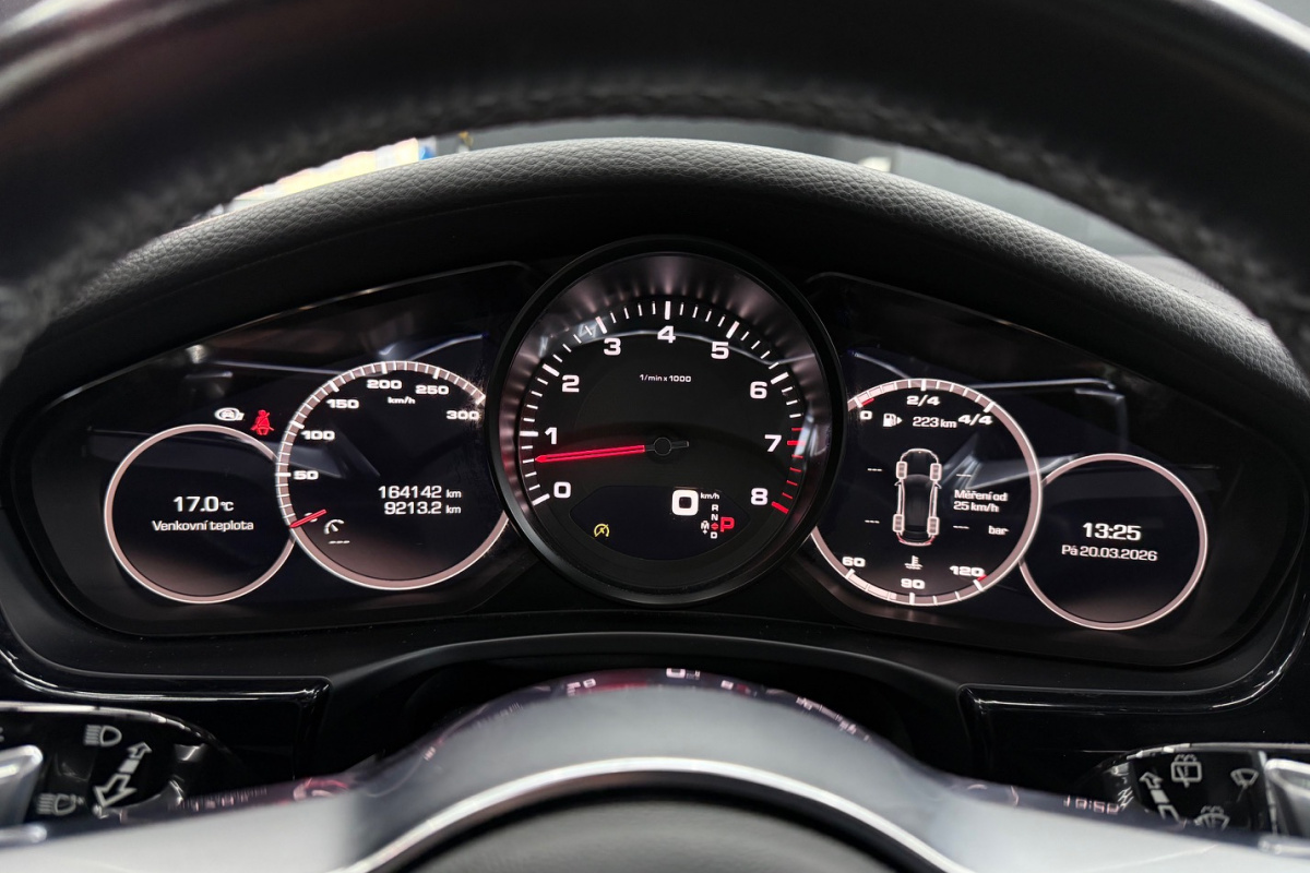 Ponuka vozidiel / Porsche Panamera 4 ST 4x4 A/T  - video