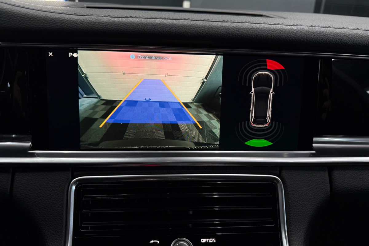 Ponuka vozidiel / Porsche Panamera 4 ST 4x4 A/T  - video